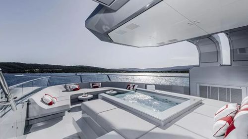 中国忠旺子公司SilverYachts成功打造85米巨型铝合金超级游艇