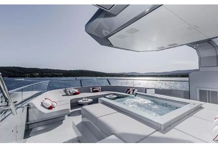 中国忠旺子公司SilverYachts成功打造85米巨型铝合金超级游艇
