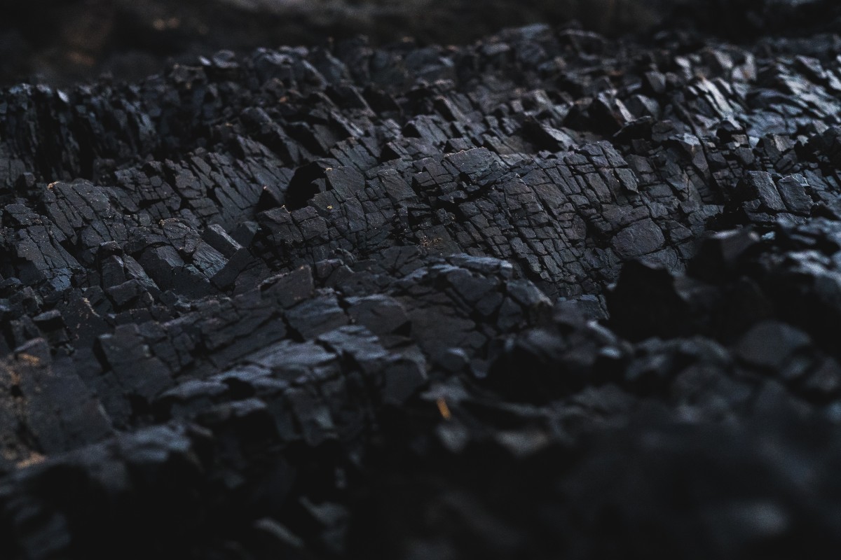 ash-black-carbon-2646237