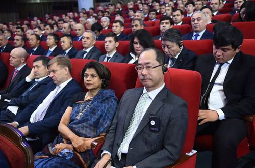 塔铝金业受邀参加塔吉克斯坦总统与工业企业家见面会