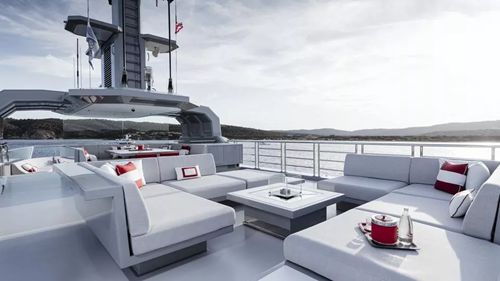 中国忠旺子公司SilverYachts成功打造85米巨型铝合金超级游艇