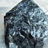 供应黑硅石(黑耀岩)原矿，全规格黑硅砂(黑耀岩砂)