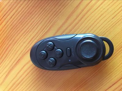 VR蓝牙手柄遥控器 黑色锂电池游戏手柄 手机无线蓝牙手机游戏手柄