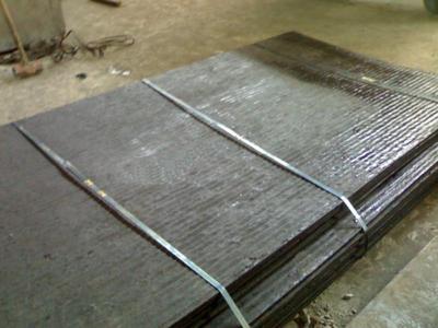 12+8双金属合金耐磨板有什么特点 高耐磨  高硬度  使用寿命长