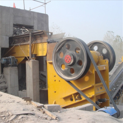 石料厂碎石生产线全套设备 制砂机设备生产线 轮胎式移动破碎站