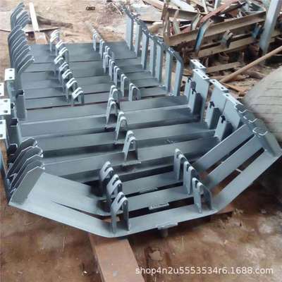 厂家定制 不锈钢支架 输送机支架 托辊输送机配件 耐磨托辊支架