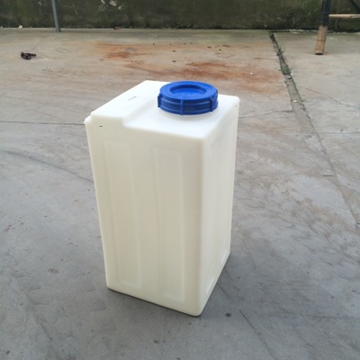 厂家直销80L方形加厚pe塑料加药箱  80升环保溶药箱搅拌桶