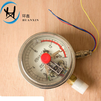 厂家供应耐震电接点压力表YTNXC-100螺纹电接点压力表