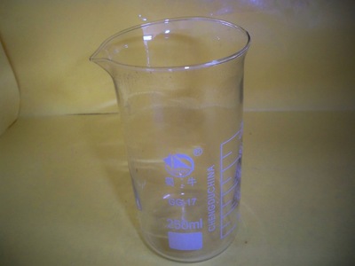 优质高型玻璃烧杯 50ml 耐高温 加厚 带刻度