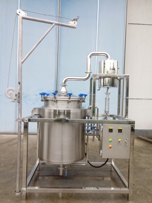上海厂家供应葡萄柚精油萃取设备 小型植物精油萃取机组