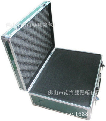 供应新款手提铝箱 手提仪器箱 防护工具箱 电子仪器包装箱
