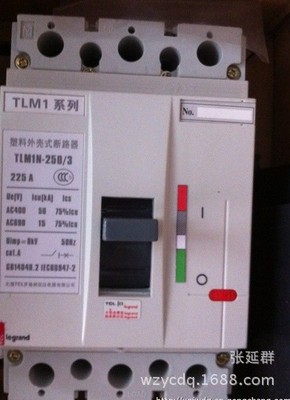 TLM1N-125/3300 TLM1N-125/4300  TCL 塑料外壳式断路器 3P