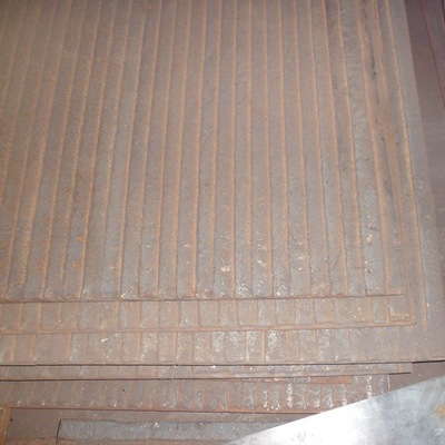 供应磨机衬板用双金属耐磨复合钢板 碳化铬合金耐磨复合钢板
