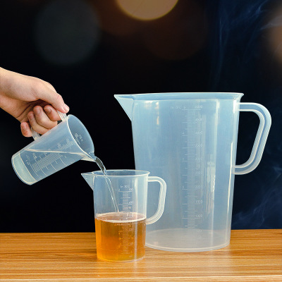 厂家塑料pp量杯100ml 厨房烘焙测量杯优质毫升杯透明刻度杯量筒