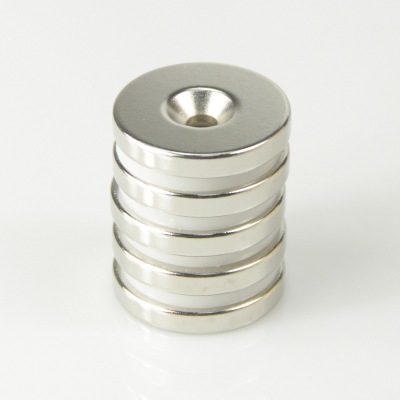厂家直销稀土永磁 钕铁硼超强磁 强磁 强力磁钢 圆形30*5mm打孔